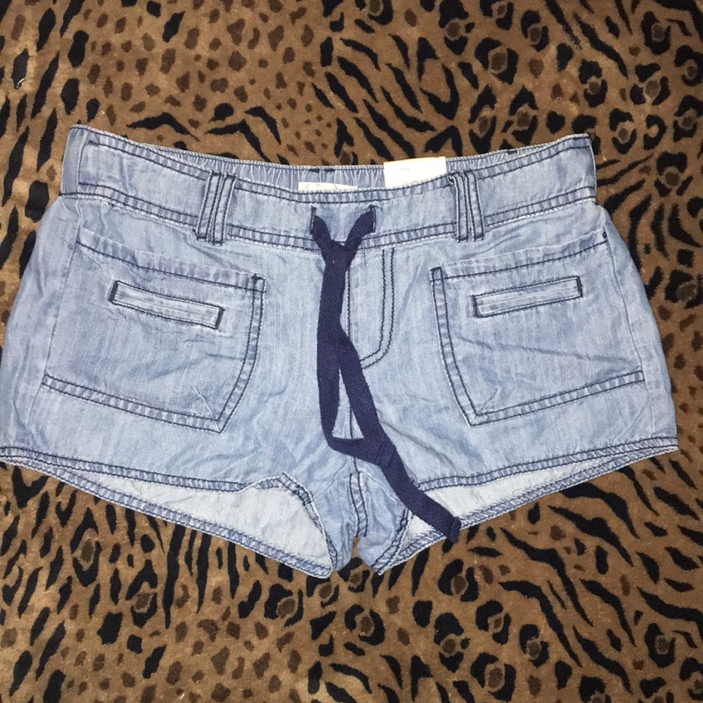 NWT So Booty Shorts Size Medium