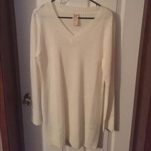 Lg v-neck sweater/dress