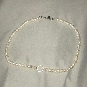 Pearl choker