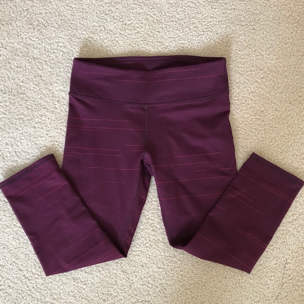 Fabletics High Waisted Cropped Leggings