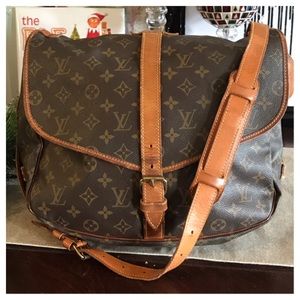 Authentic Louis Vuitton Saumur 35