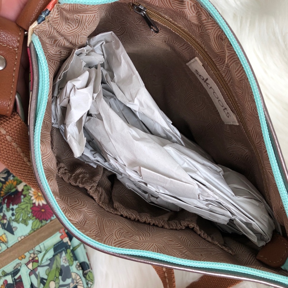 SOLD Sak roots crossbody and wallet! seafoam - Picture 5 of 5