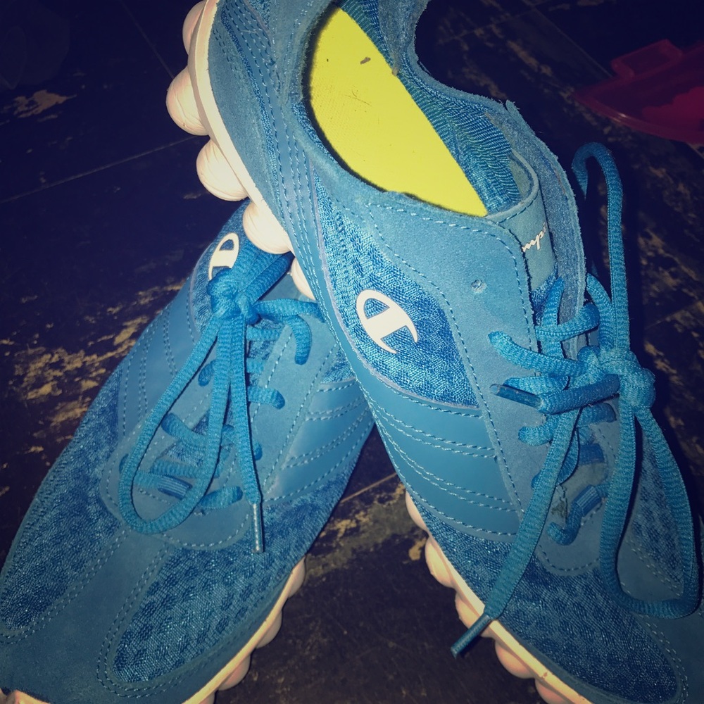 Champion light weight sneakers