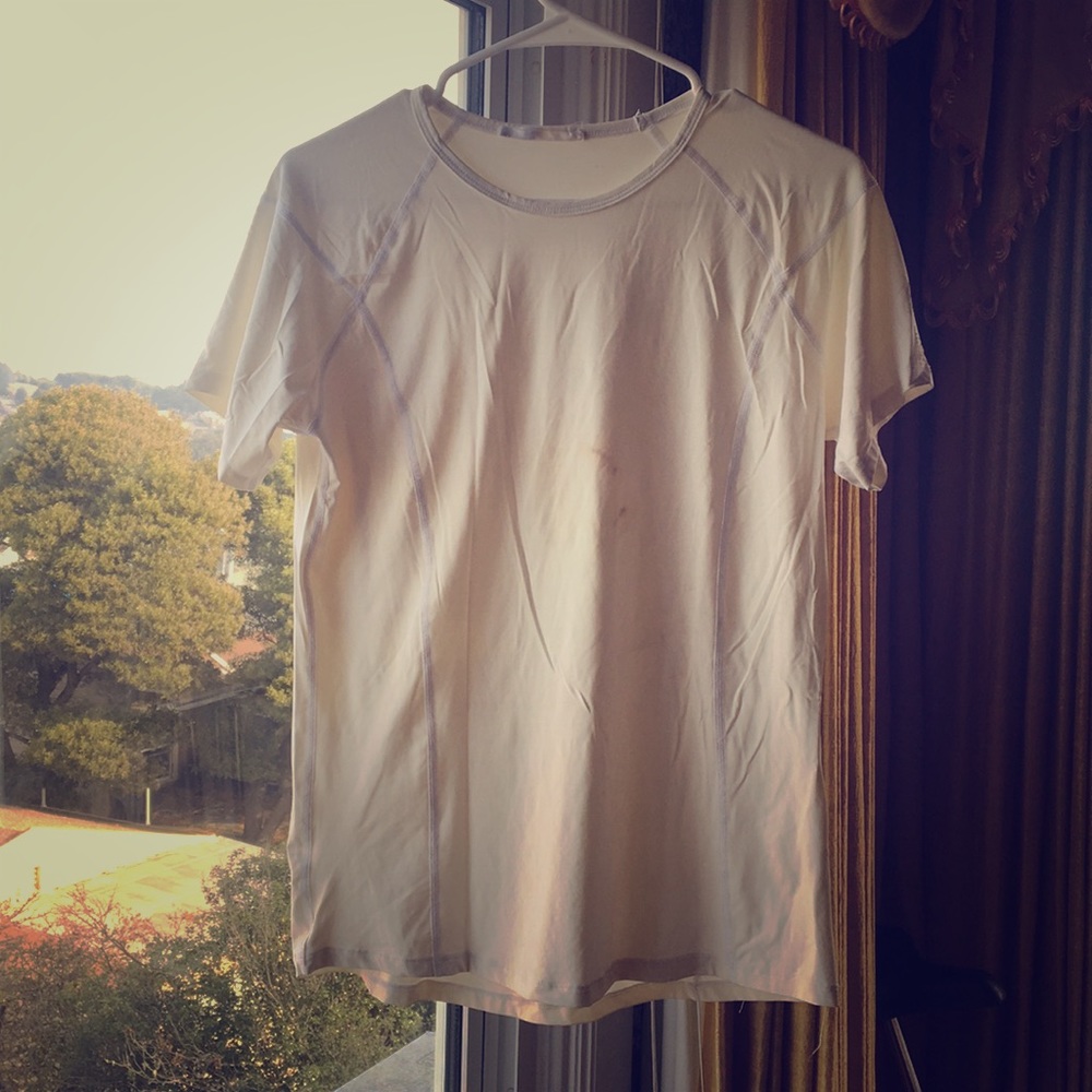 Carve designs white rash guard