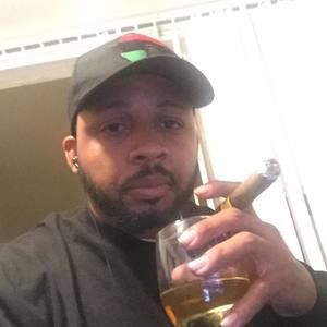 Meet your Posher, Larue