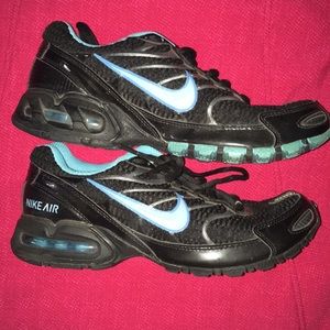 🎄Women’s Nike Air Max Torch 4🎄