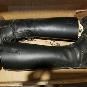 Devon aire boots
