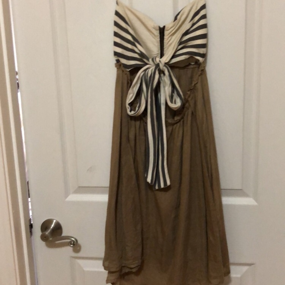 Dress - Picture 4 of 4