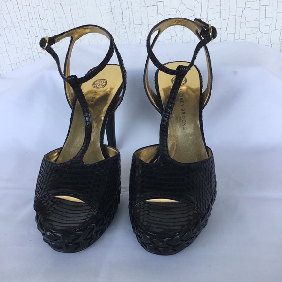 AUDREY BROOKE Platform Heels - Size 5.5 - Picture 2 of 6