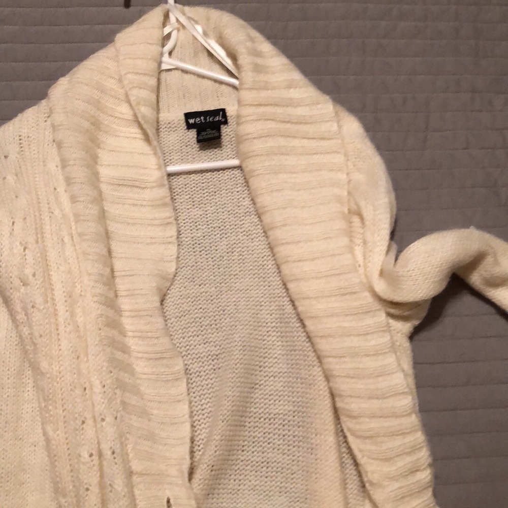 Women’s Cadigan Sweater