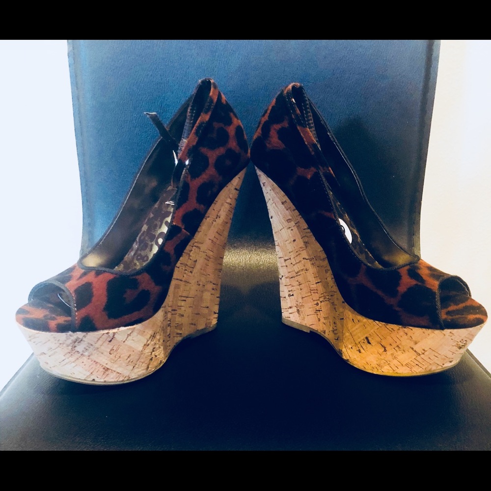 Leopard Print Wedges!!! - Picture 2 of 4