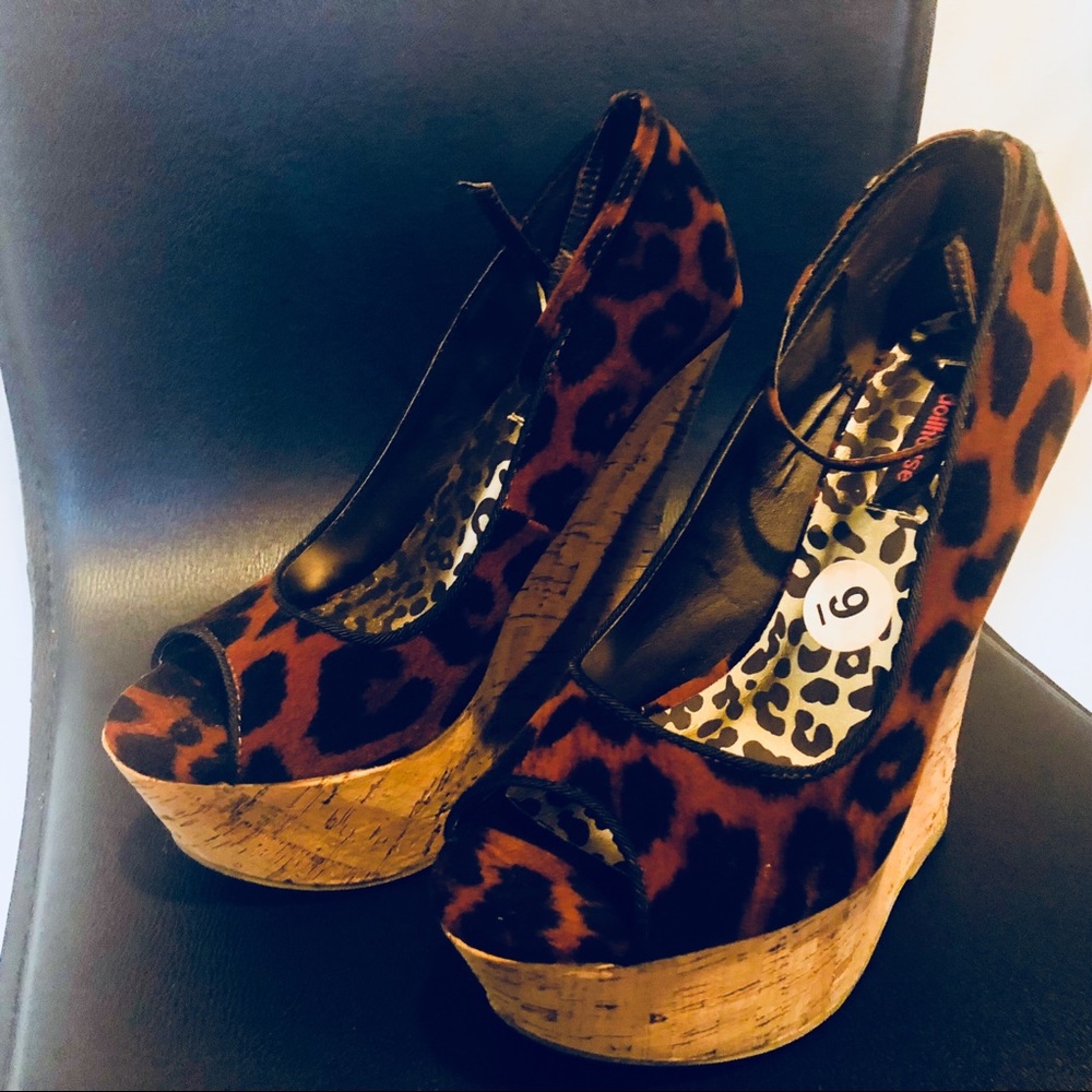 Leopard Print Wedges!!! - Picture 3 of 4