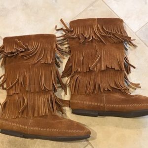 Minnetonka Tan Fringe Boots