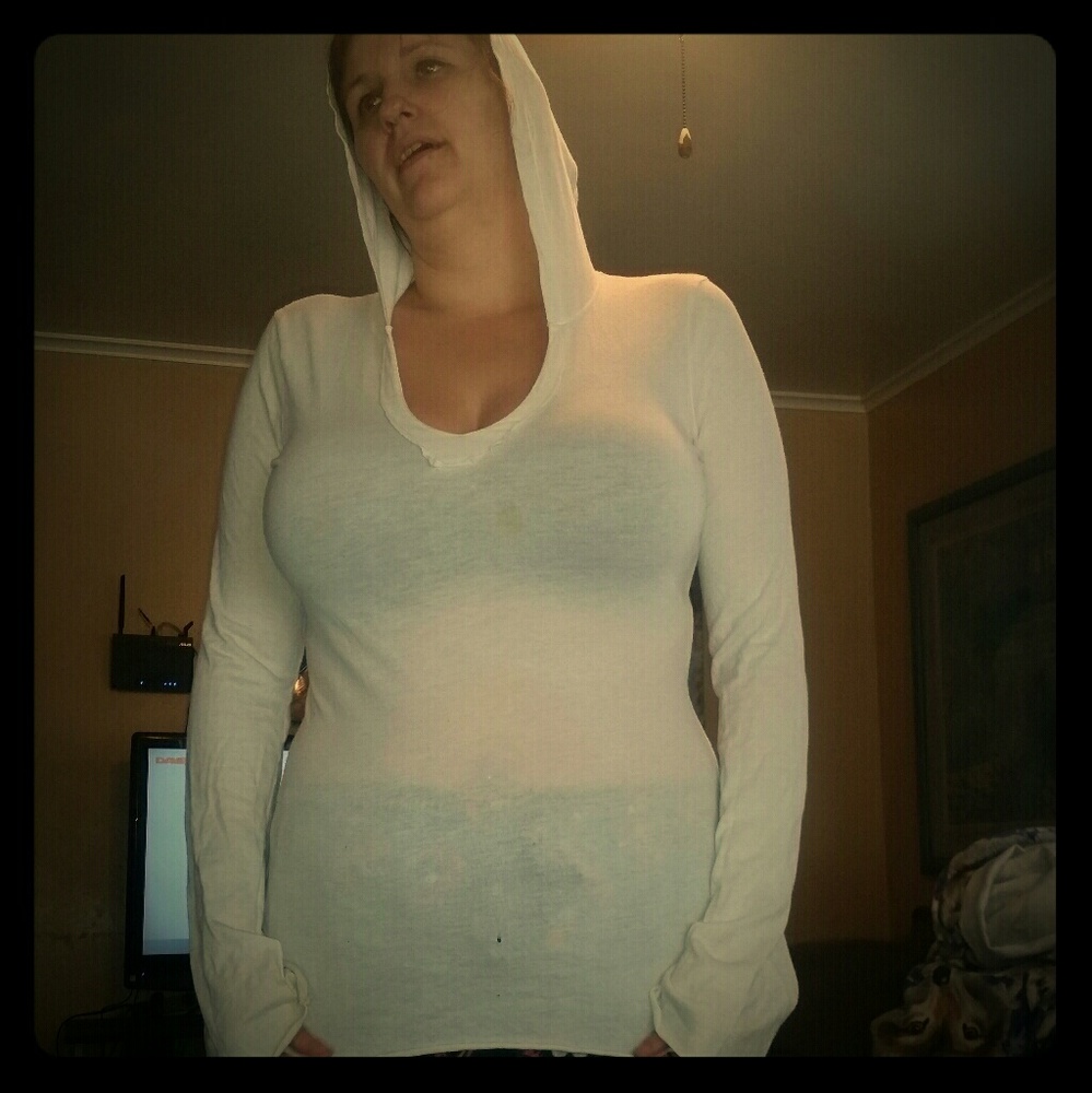 Awesome white hoodie shirt