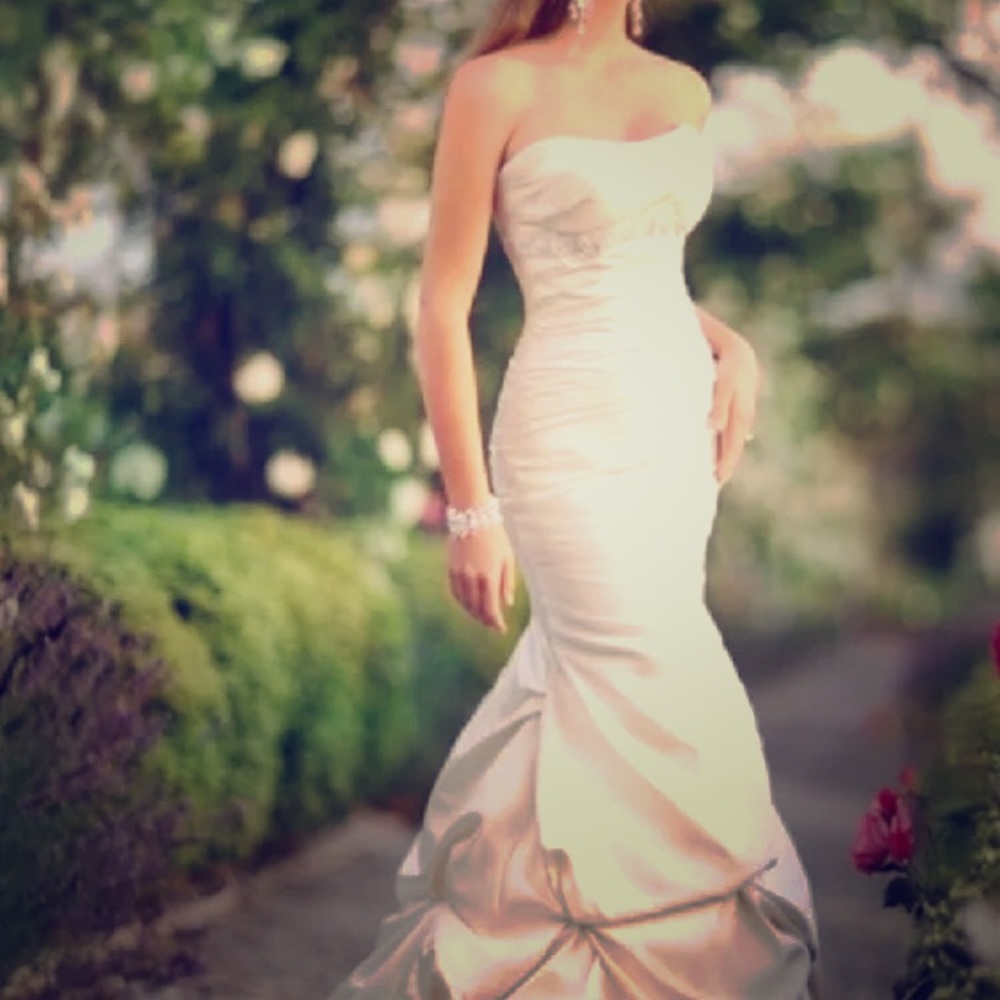 Essence of Australia wedding dress