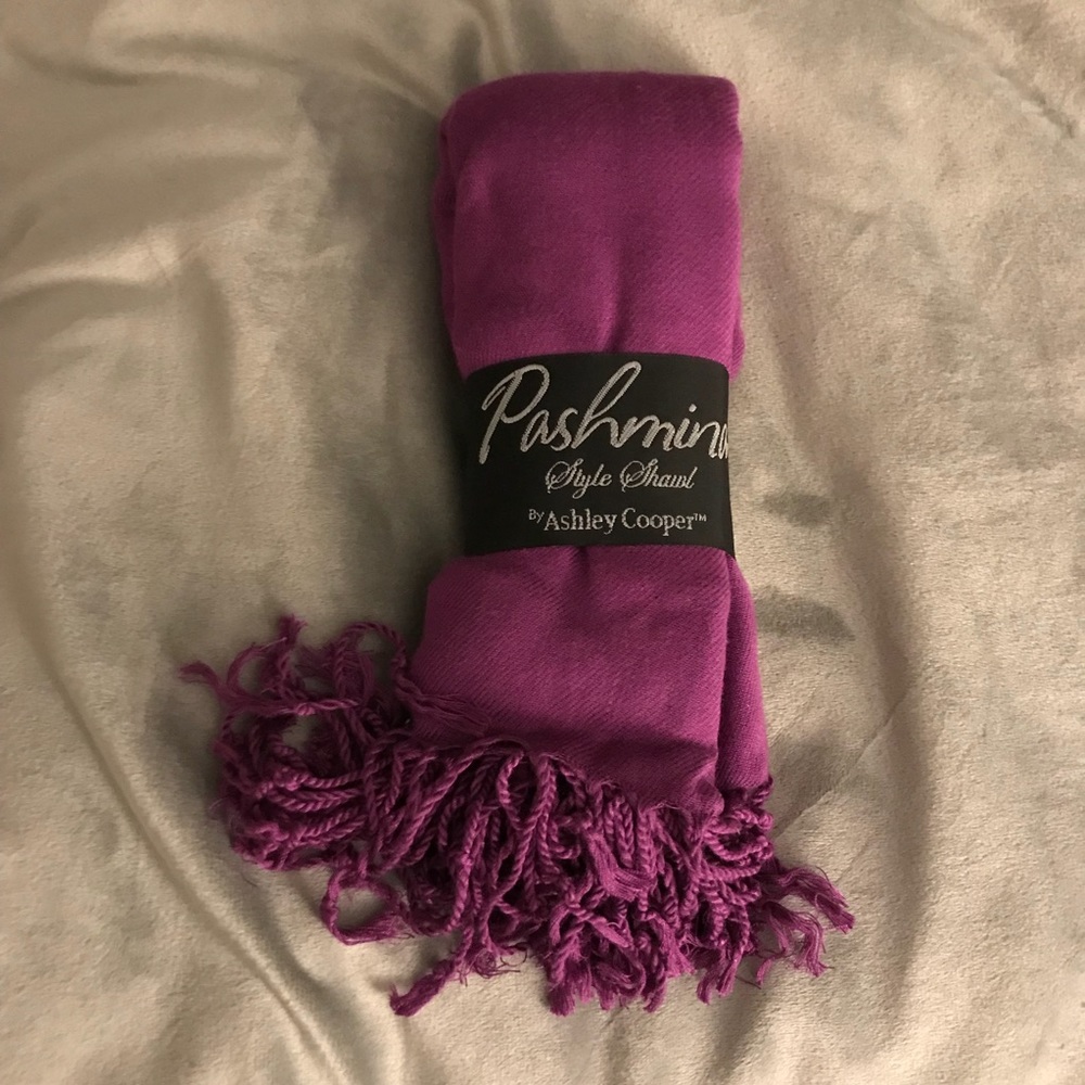 Brand new, NWT, New with tags Purple Pashmina