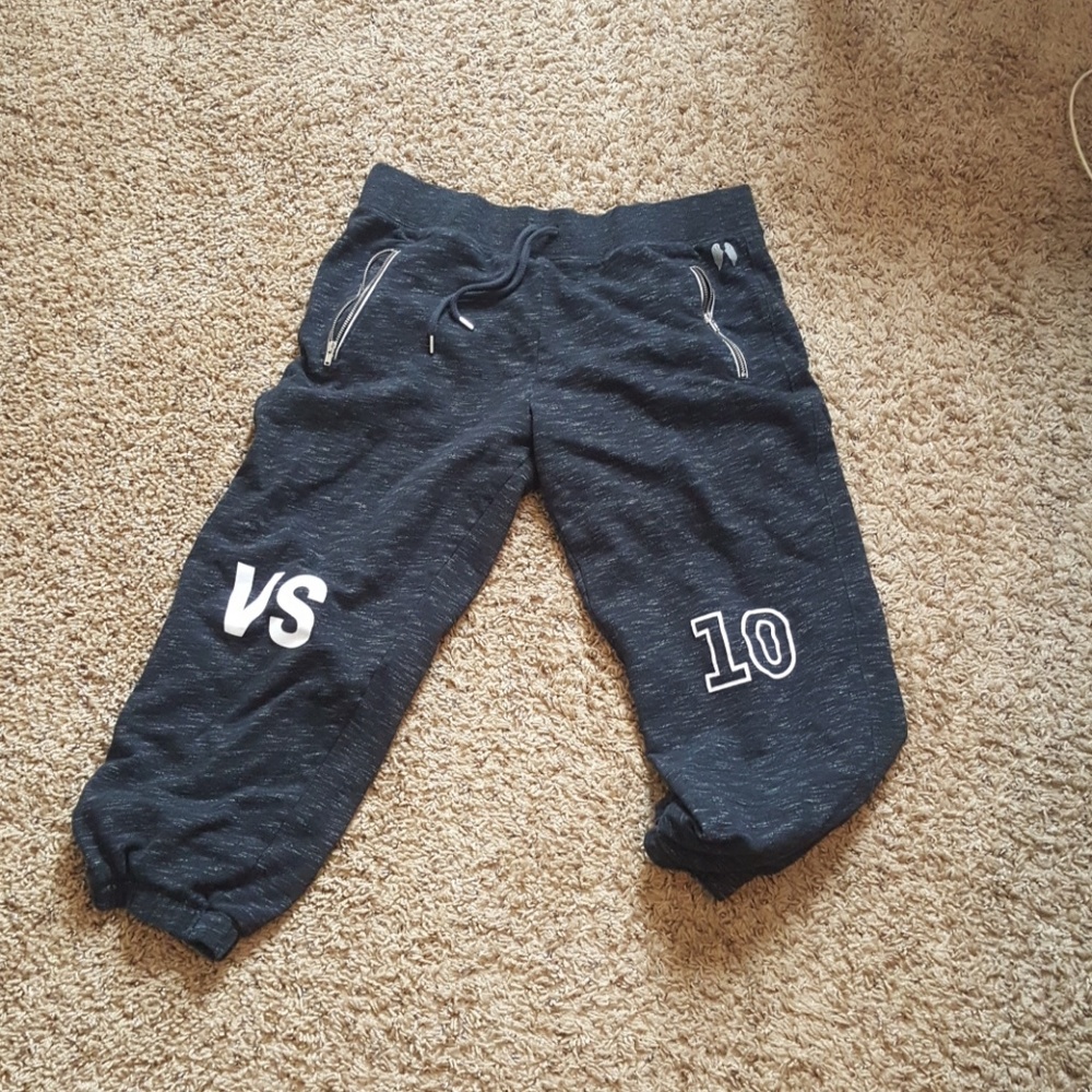 Cropped sweat pants