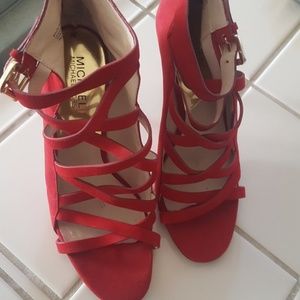 Gorgeous Red Michael Kors Zipper Back Pumps