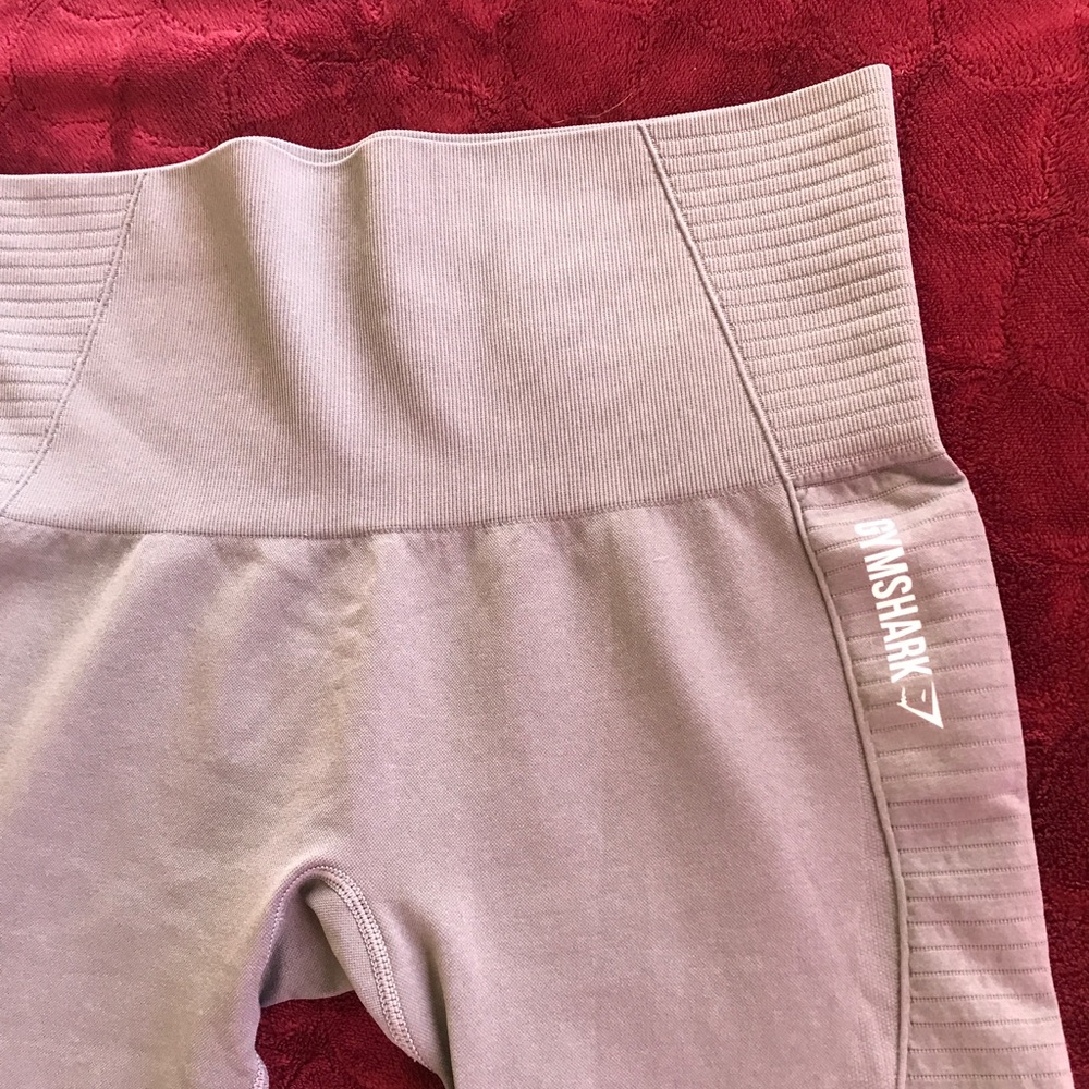 Gymshark high waisted SEAMLESS gray leggings❤️