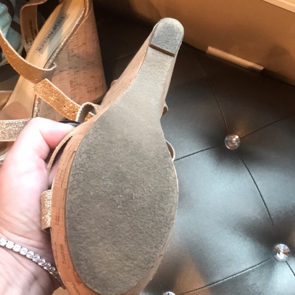 Steve Madden 8.5 Platforms sparkly - Picture 3 of 4