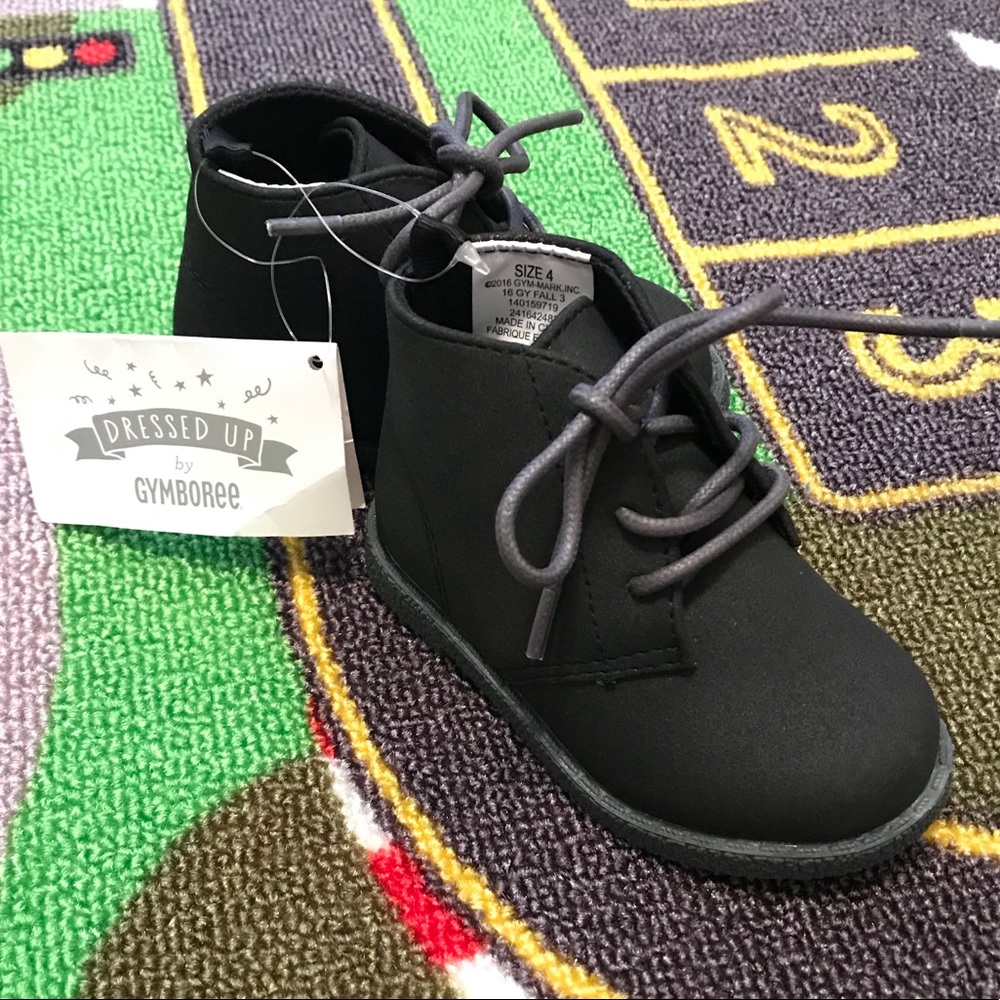 Toddler boy’s boots