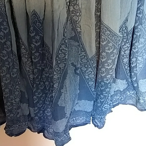 Anthony Richards - Blue Skirt with pattern. - Picture 4 of 4