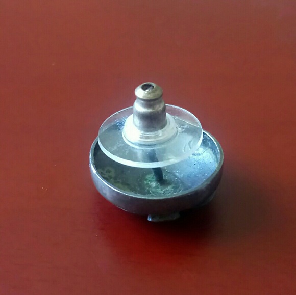 Silver Stud - Picture 2 of 4