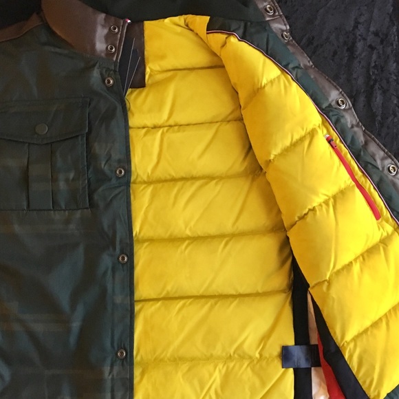 🔥🔥Tommy Hilfiger Feather Down 🦆 Vest - Picture 2 of 7