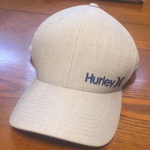 Hurley light gray Flexfit hat