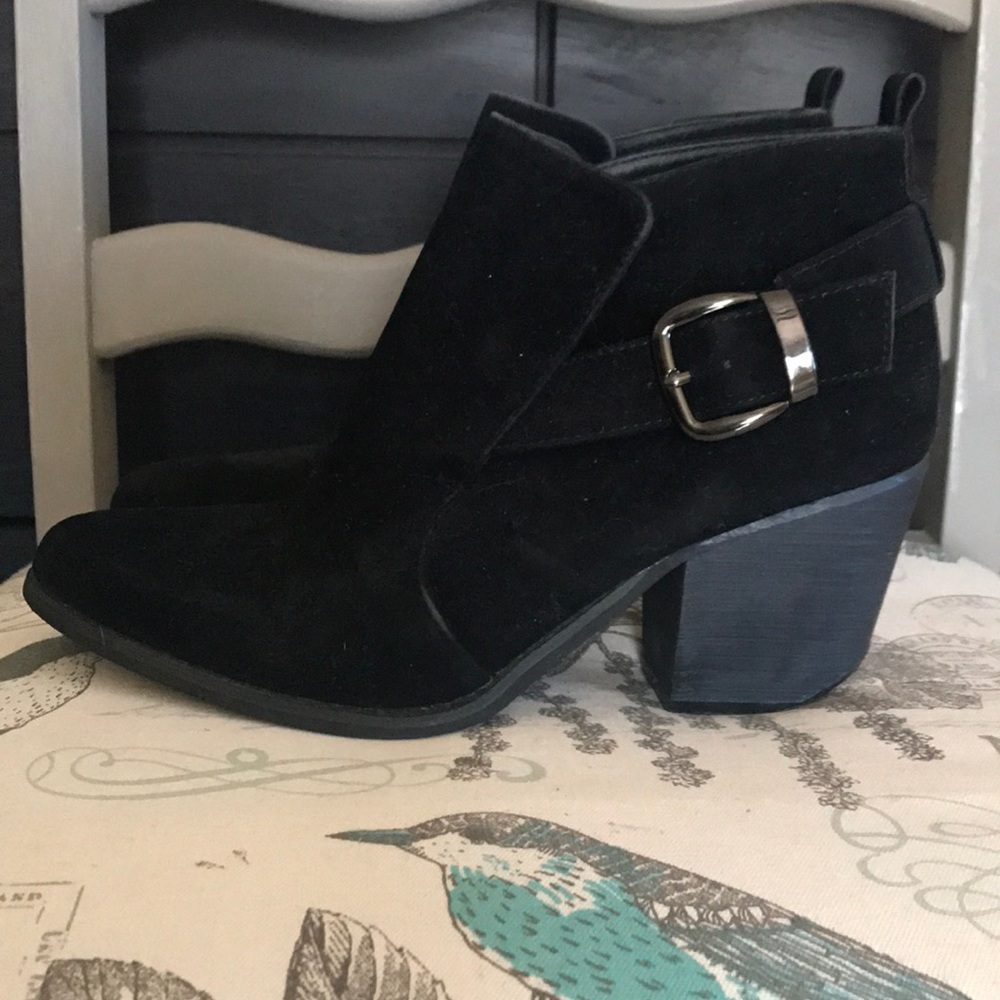 EUC black booties