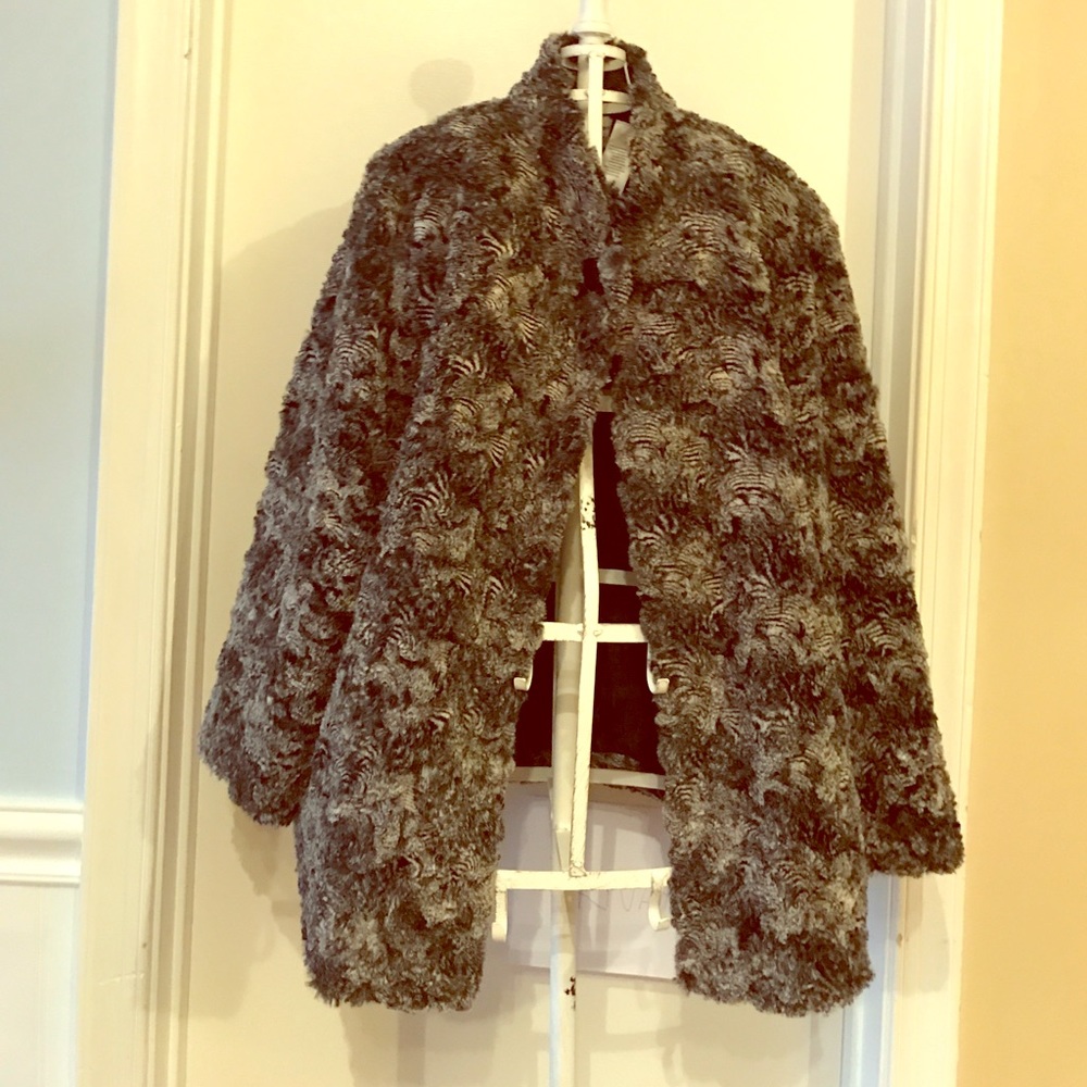 Faux fur crop jacket