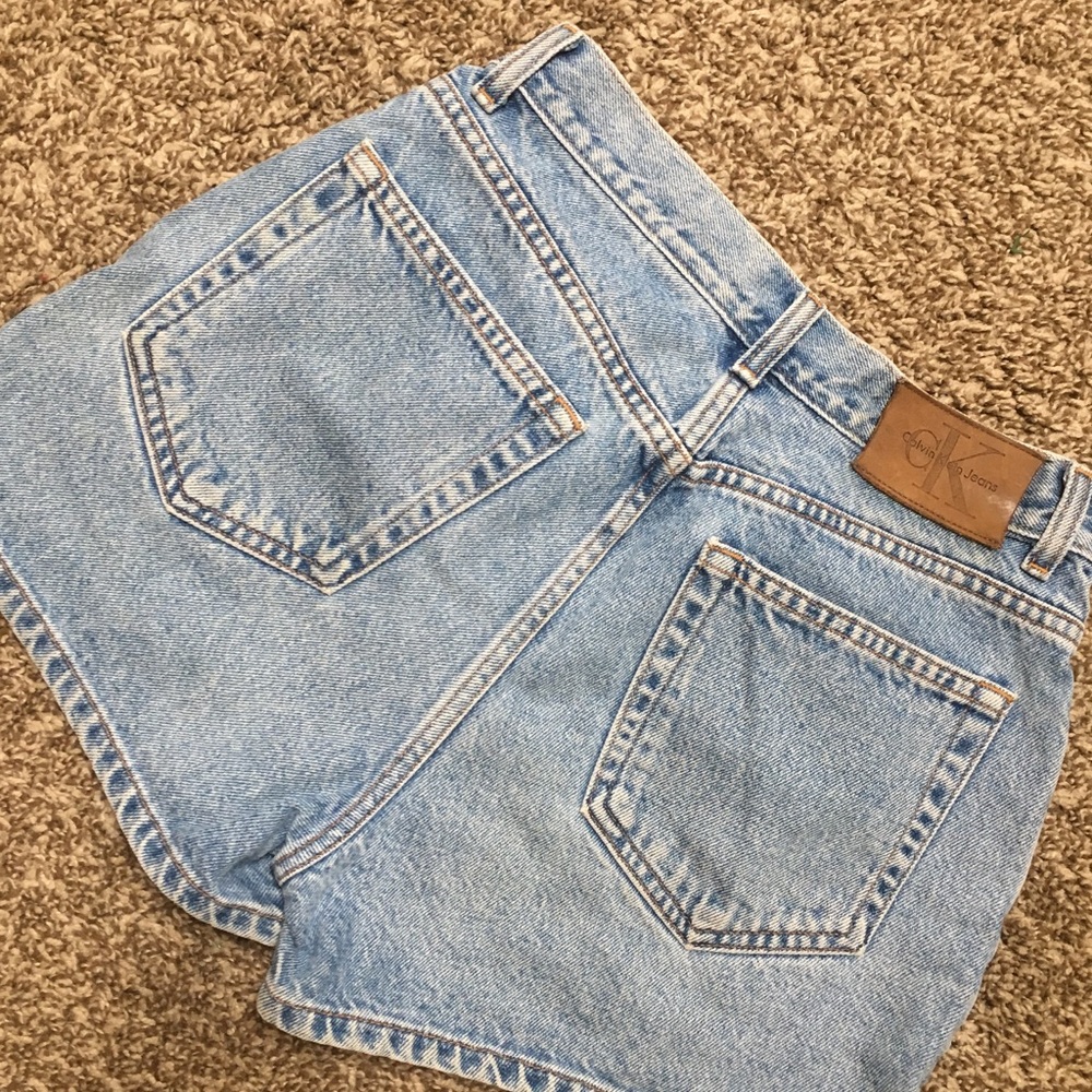 Denim Calvin Klein shorts!!