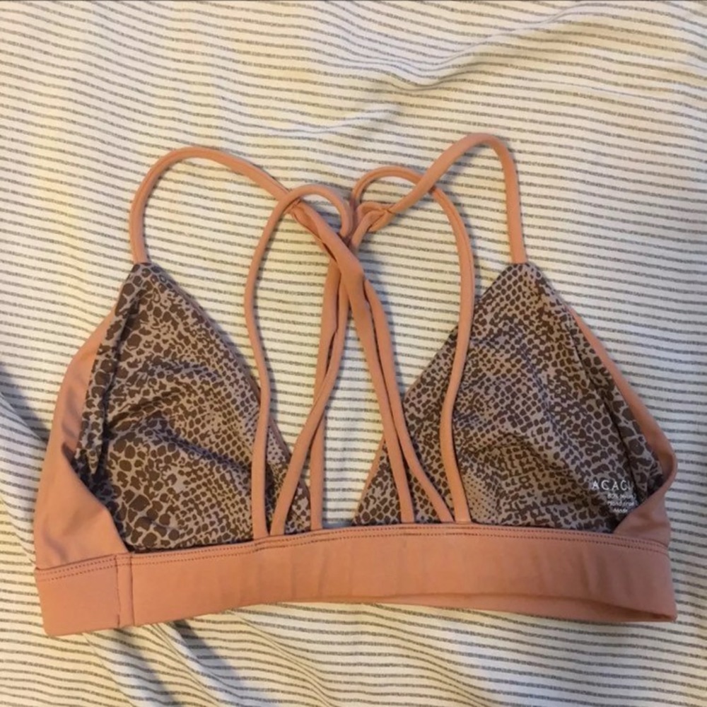 ❌SOLD❌ NWOT Acacia Top - Picture 2 of 3