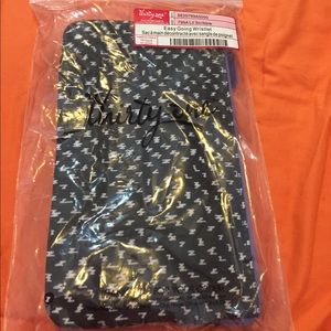 Thirty-One easy going wristlet