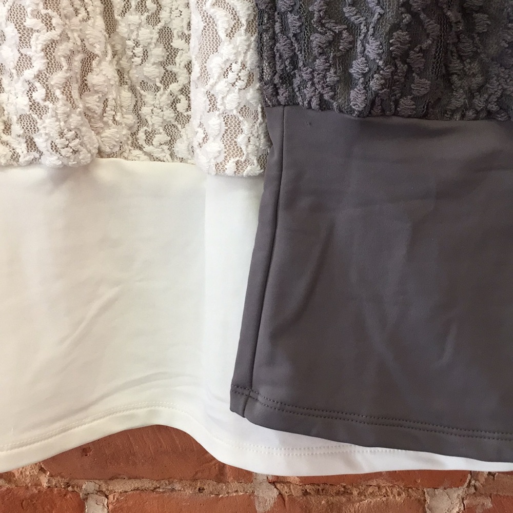 🌺 Sold 🌺 2 sleeveless blouses - Picture 4 of 4