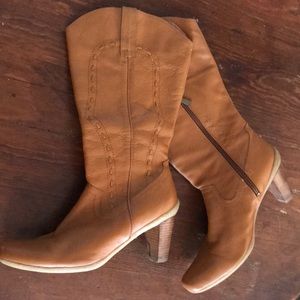 Vintage Leather Western Boots w/ Stacked Heel❤️