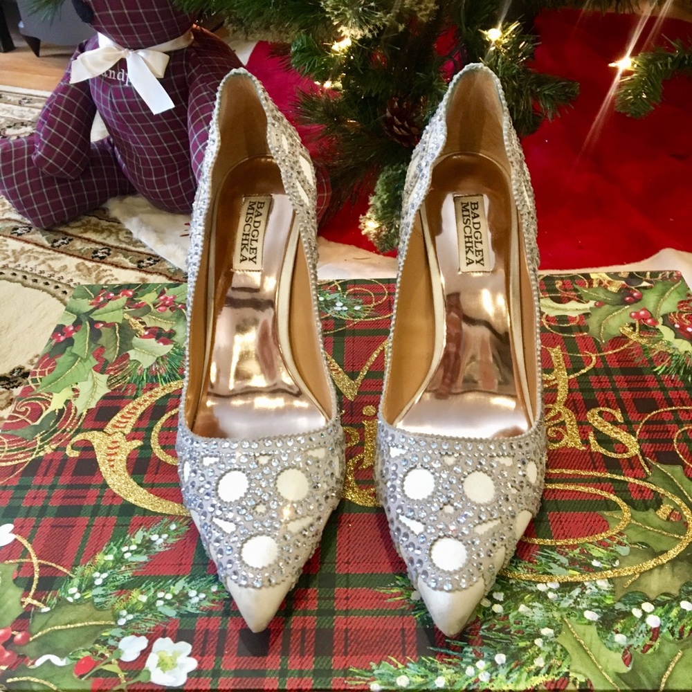 Badgley Mischka pumps