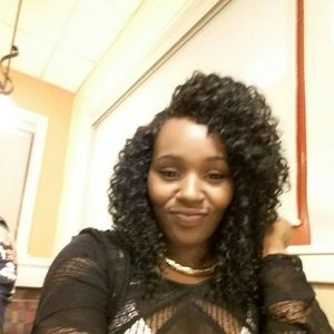 Meet your Posher, Cassandra