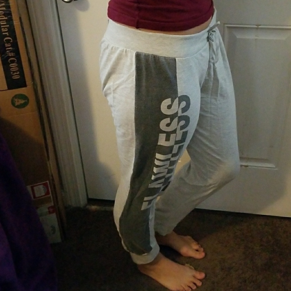 Joggers - Picture 2 of 2