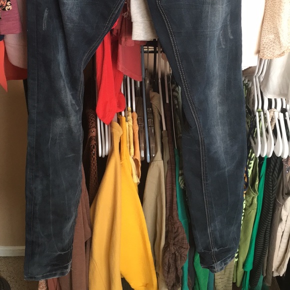 Best Jeans Ever. Booty lifting project 18 jeans - Picture 3 of 7