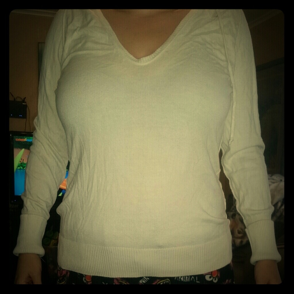 White hoodoe shirt