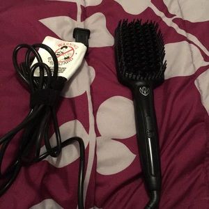 BeautyLabs HairBrush Straightener