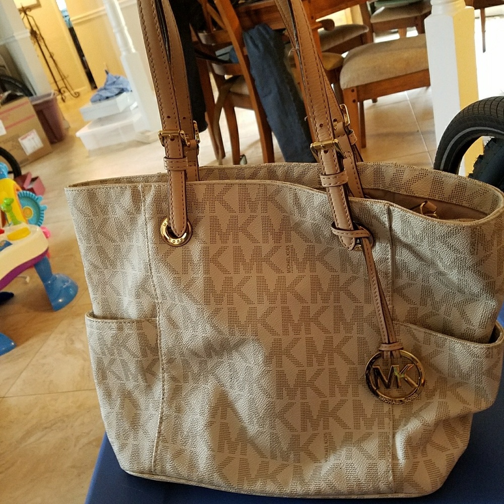 Michael Kors Shoulder Tote