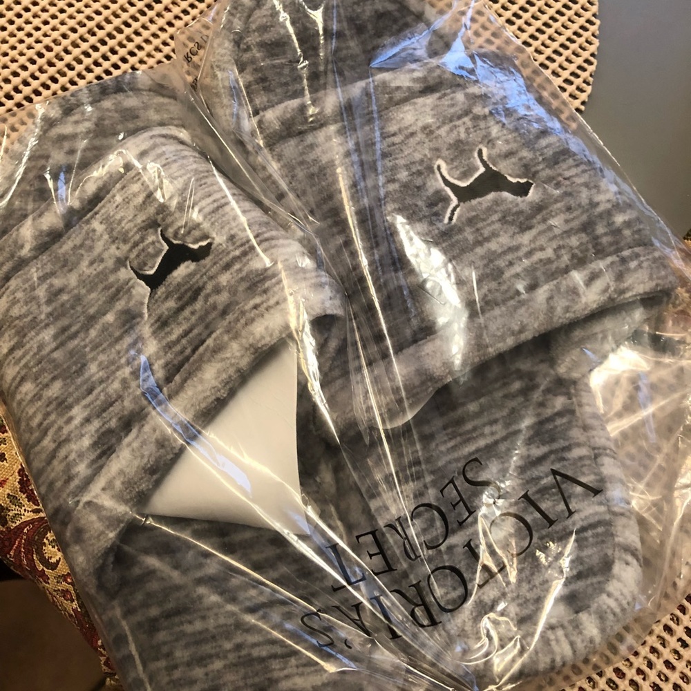 Victoria Secret Slippers!