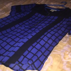 MICHAEL KORS printed blouse with zipper front.