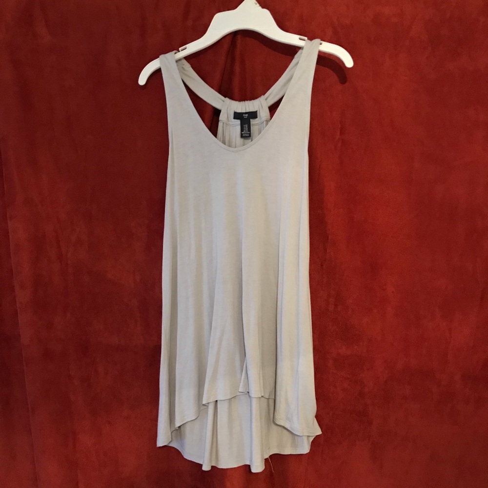 Light weight, gray tank top