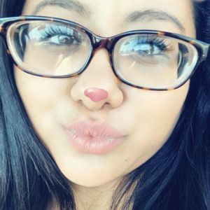 Meet your Posher, Karina