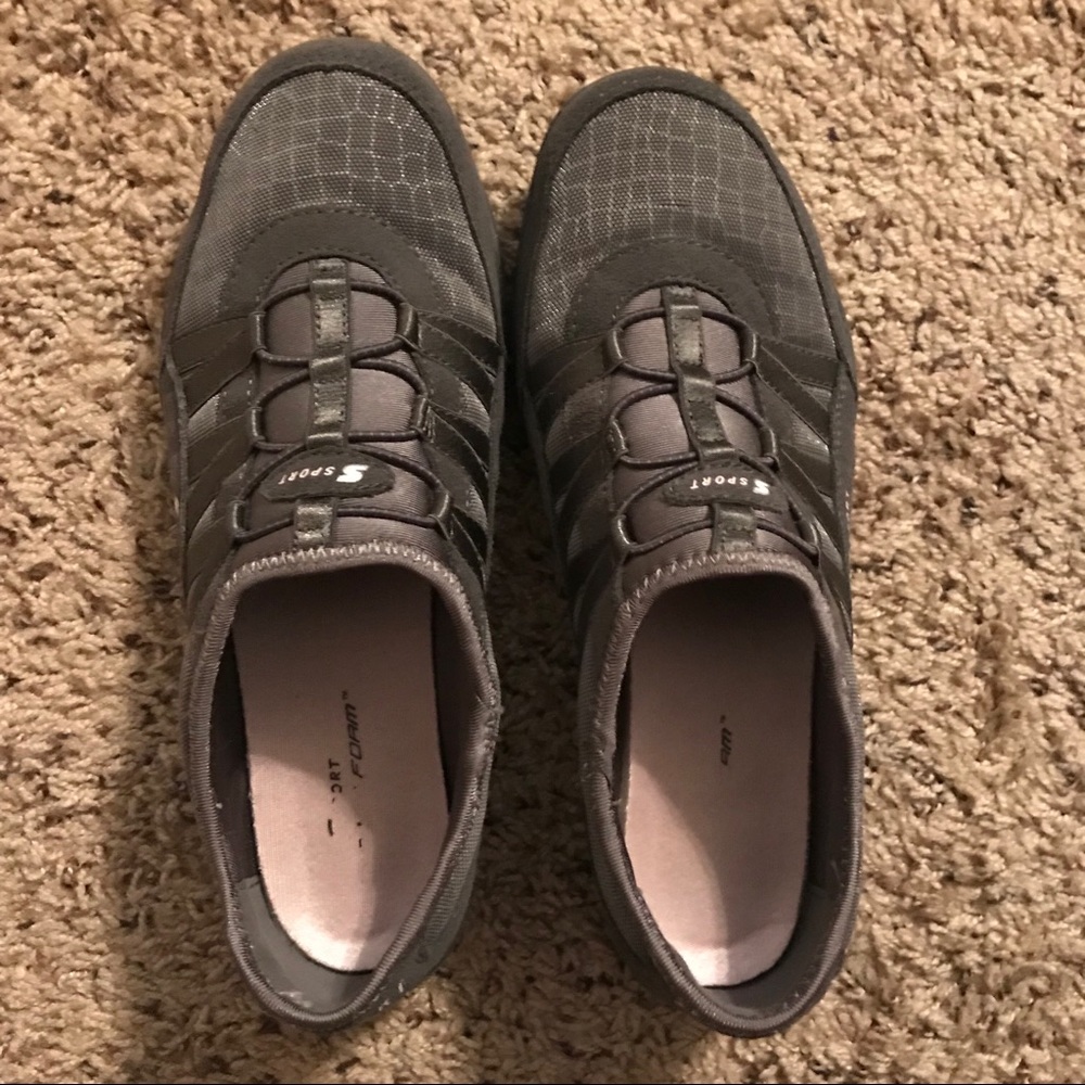 Skechers Sport Shoes!