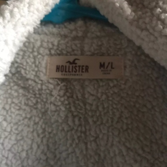 Hollister Grey Throwover - Picture 1 of 2
