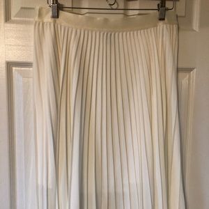 Express Pleated Ivory Skirt - Size Large